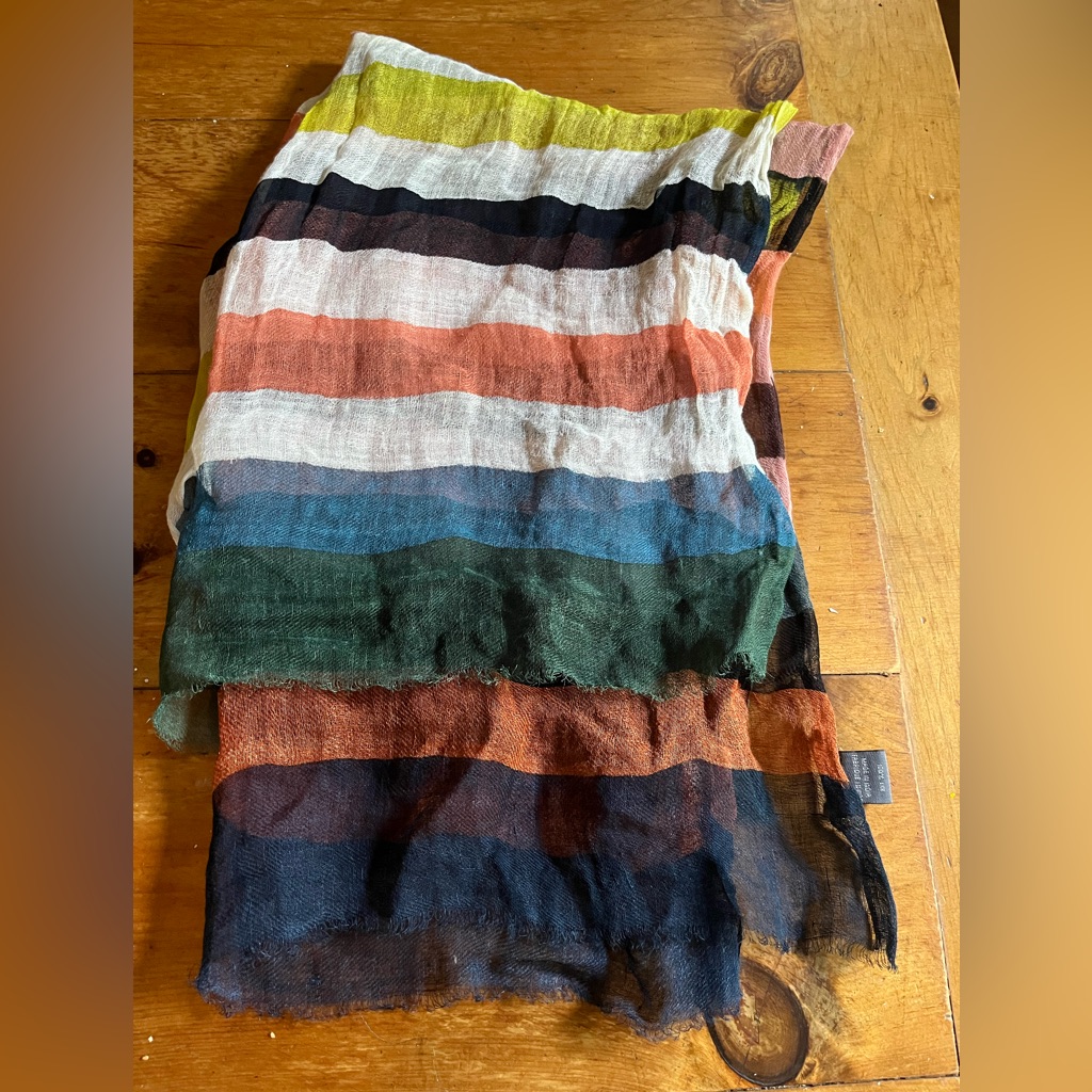 Epice 100%Linen Scarf Euc
